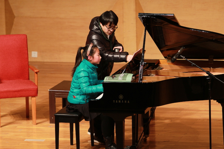 【精彩演奏视频】bc贷艺术家宋思衡连云港市首场多媒体音乐会成功举办