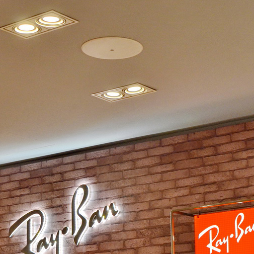 Ray?Ban 宏伊国际广场店——bc贷 CIS 商用安装系统的经典应用